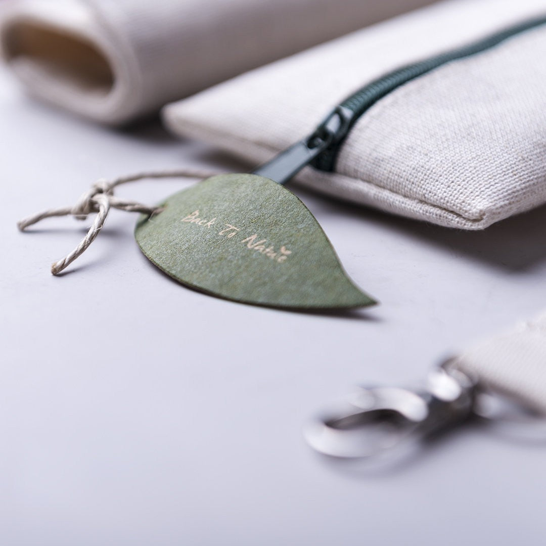 Astuccio in cotone e juta con 5 accessori 00563