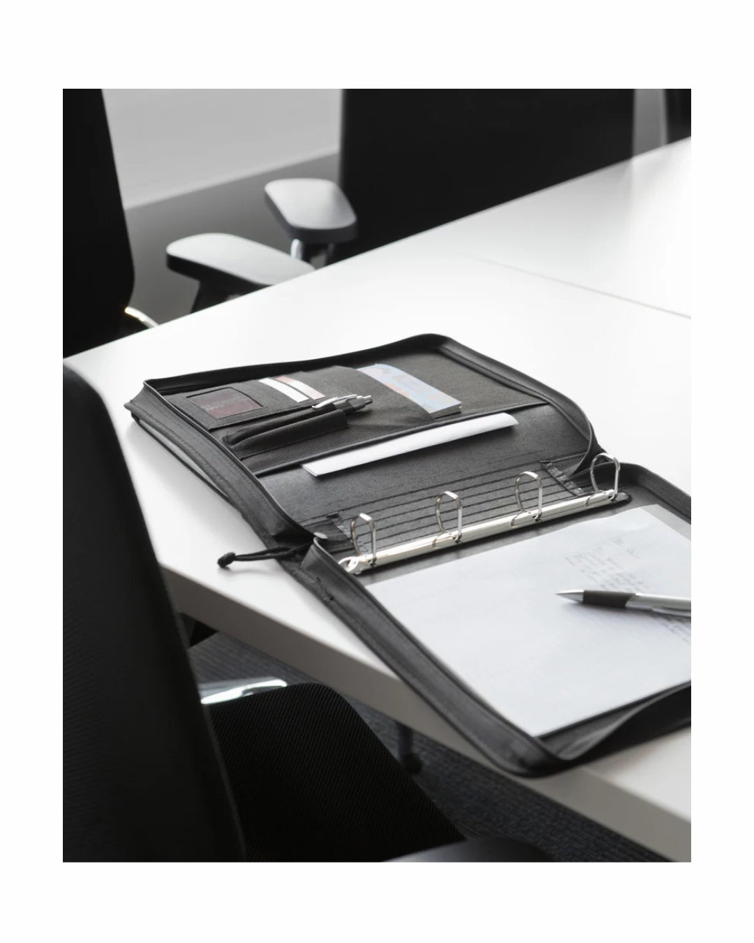 Cartella Office personalizzata formato +/- A4 01512