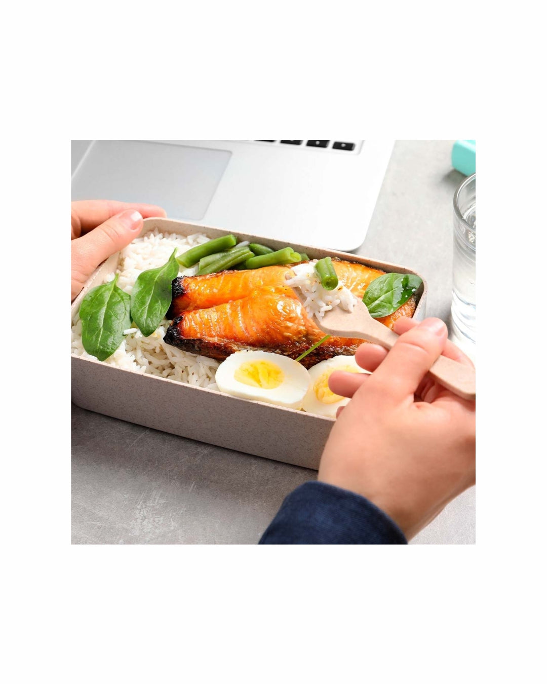 Porta pranzo con posate PP 700ml 31 1124